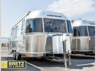 Used 2018 Airstream RV Flying Cloud 23FB image
