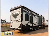 Used 2018 Heartland Cyclone 4250 image