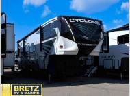 Used 2022 Heartland Cyclone 4007 image