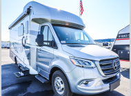 New 2025 Tiffin Motorhomes Wayfarer 25 RW image