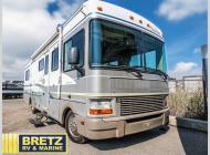 Used 2000 Fleetwood RV Bounder 32H image
