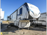 Used 2022 Keystone RV Montana 373RD image