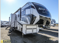 Used 2022 Alliance RV Valor 40V13 image