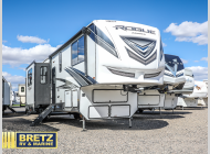 Used 2022 Forest River RV Vengeance Rogue Armored 351G2 image