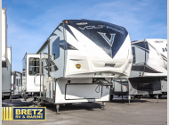 Used 2019 Dutchmen RV Voltage 3605 image