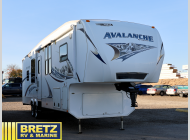Used 2011 Keystone RV Avalanche 320RK image