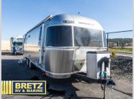 Used 2022 Airstream RV Globetrotter GLOBETROTTER 25FB QUEEN image