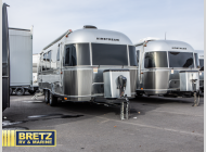 Used 2023 Airstream Flying Cloud 23FB Twin image