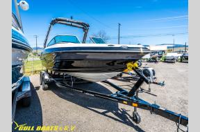 New 2023 Crownline Surf Series 220 SS Photo