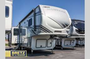 New 2024 Keystone RV Montana 3123RL Photo