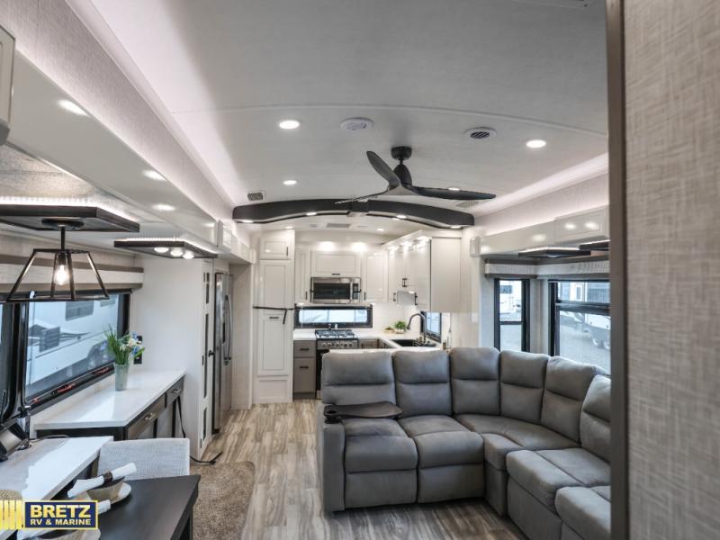 RV listing image