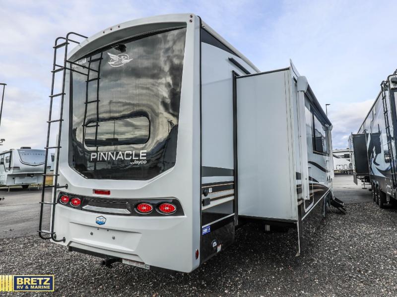RV listing image
