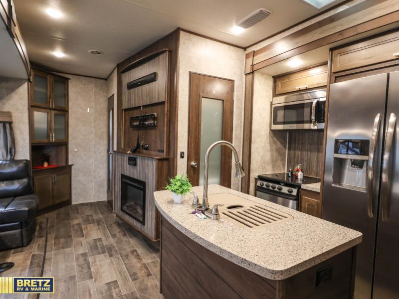 RV listing image