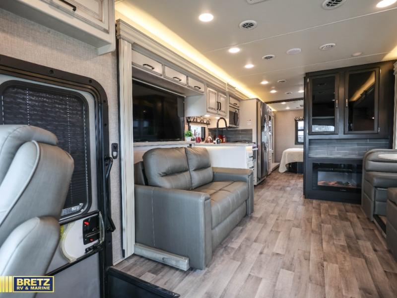 RV listing image