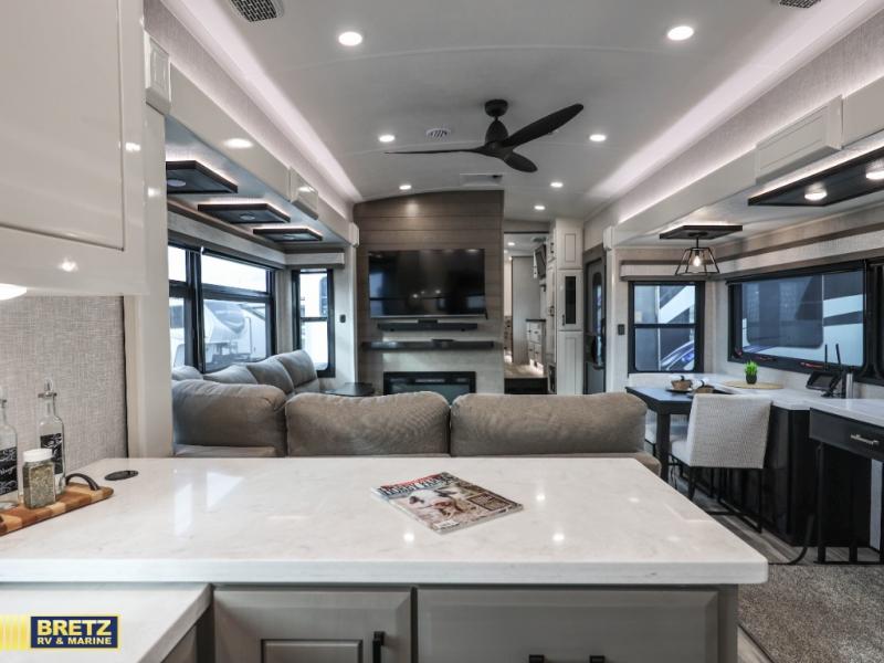 RV listing image