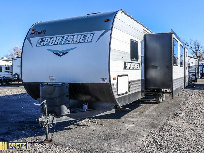 RV listing image