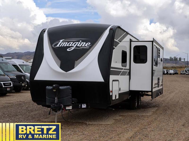 RV listing image