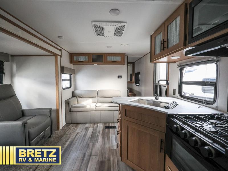 RV listing image
