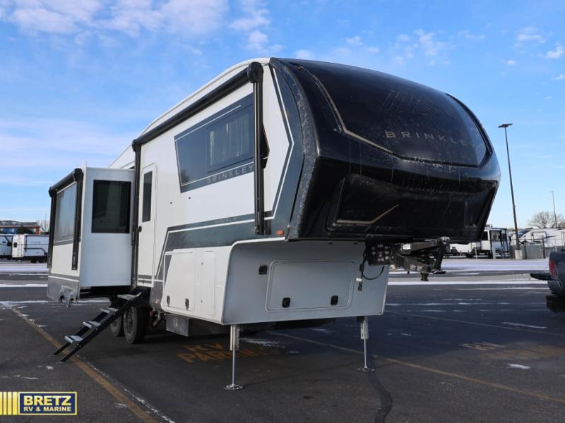 RV listing image