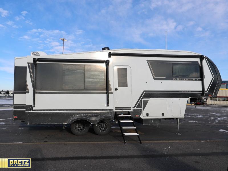 RV listing image