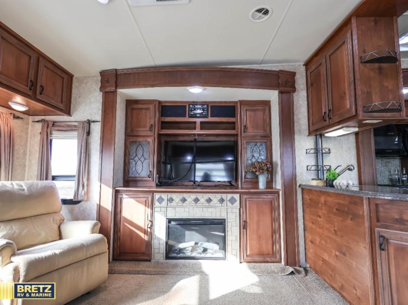 RV listing image