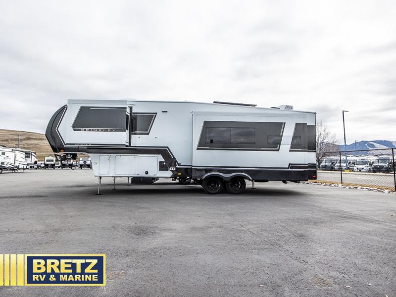 RV listing image