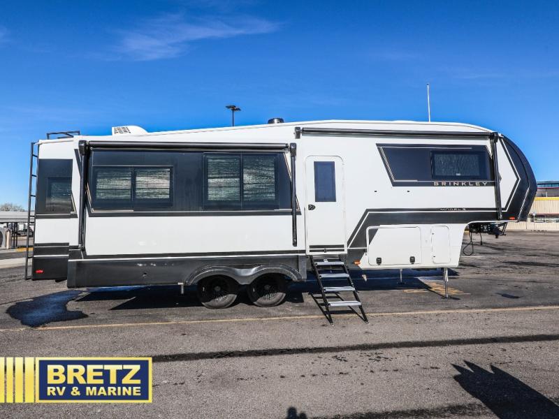 RV listing image