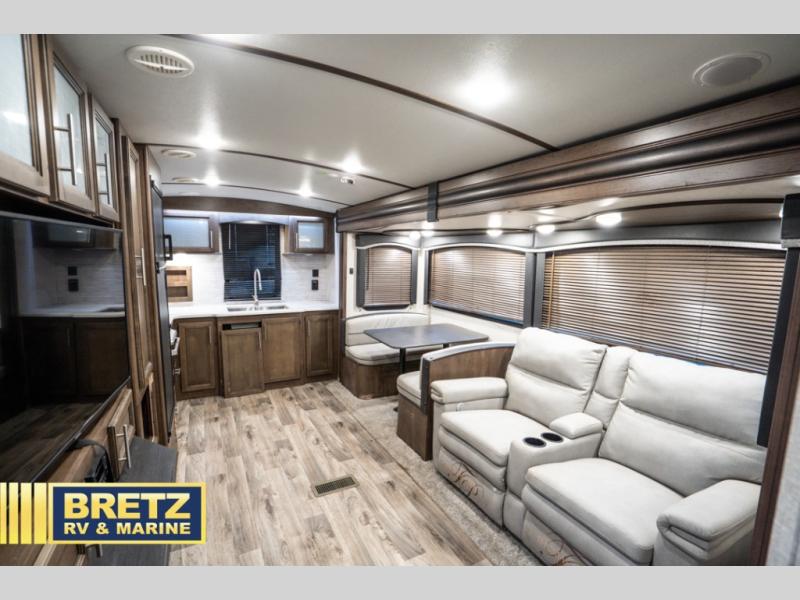 RV listing image
