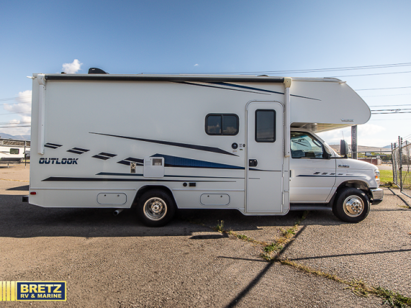 RV listing image