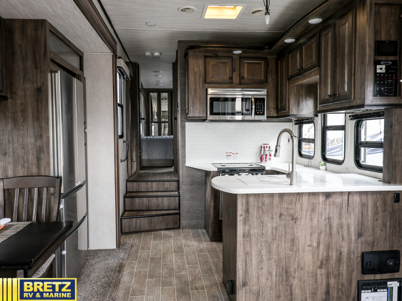 RV listing image