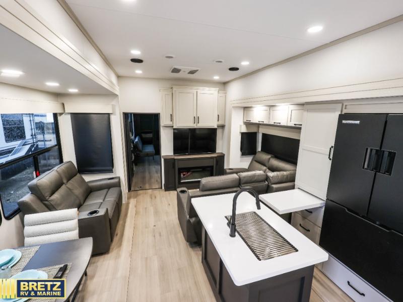 RV listing image