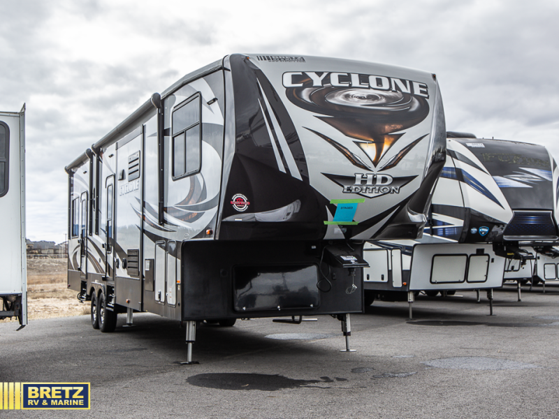 RV listing image