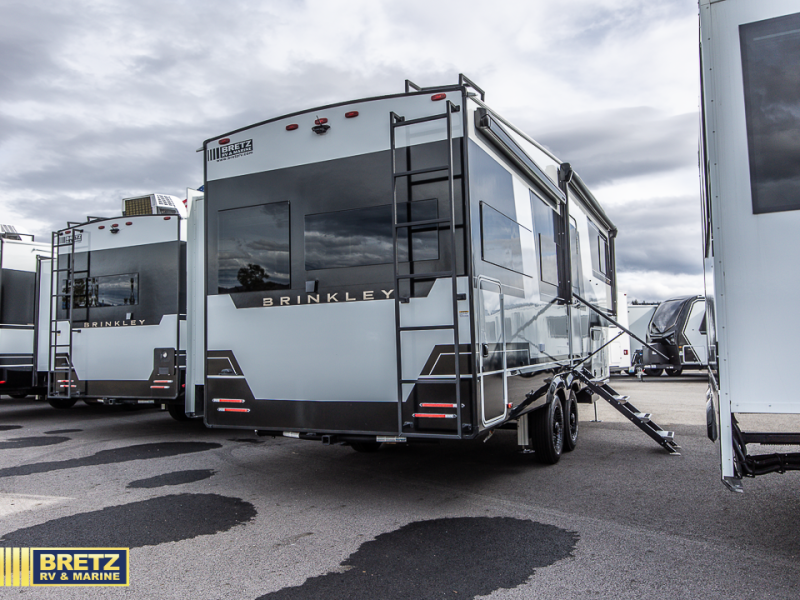 RV listing image