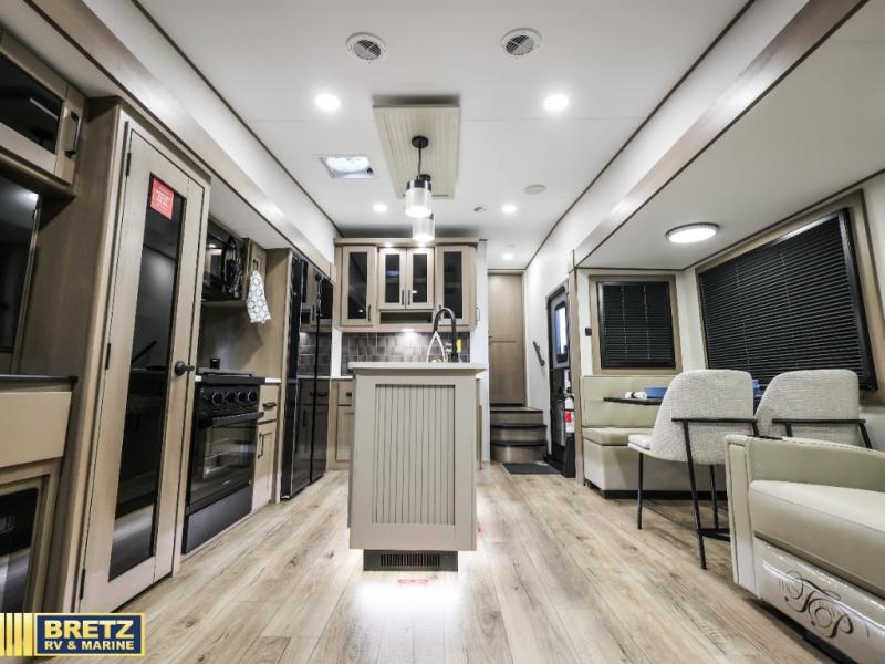 RV listing image