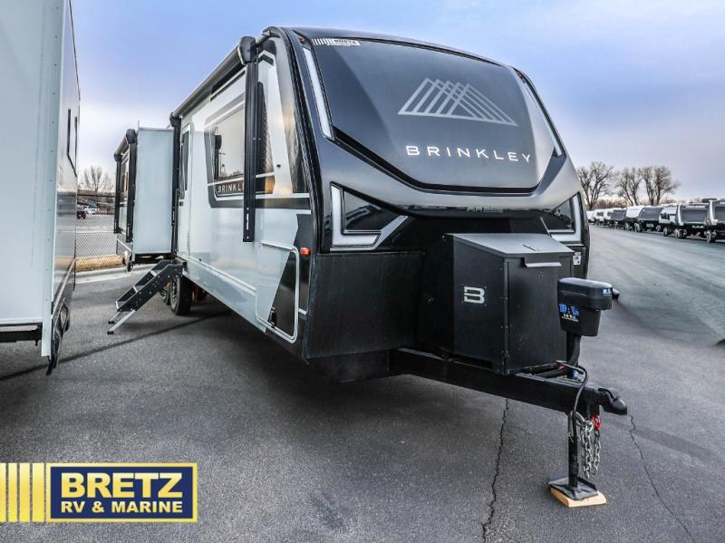 RV listing image
