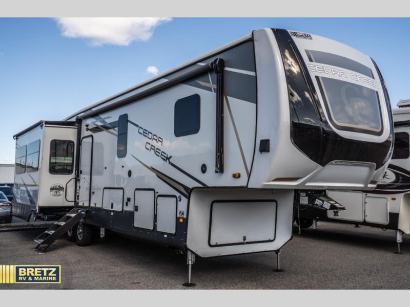 RV listing image
