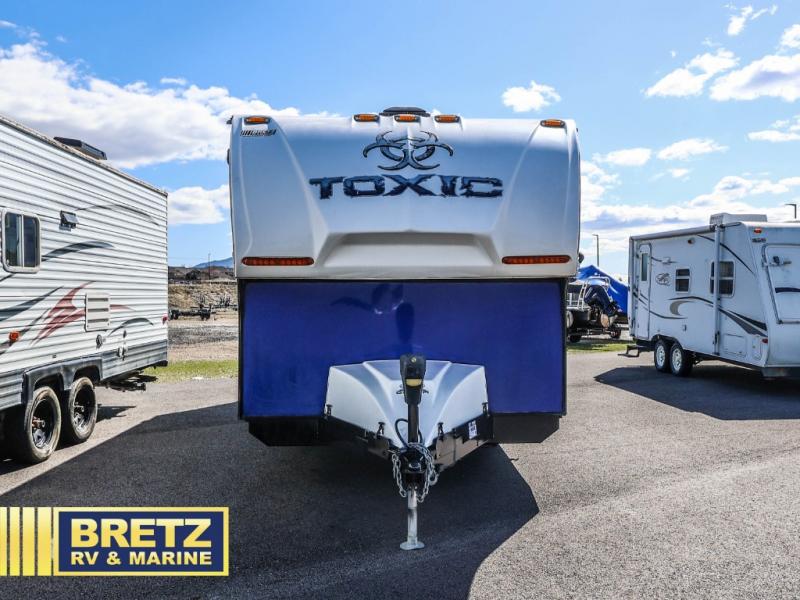 Used 2016 Weekend Warrior Omega Toxic NS19 Toy Hauler Travel