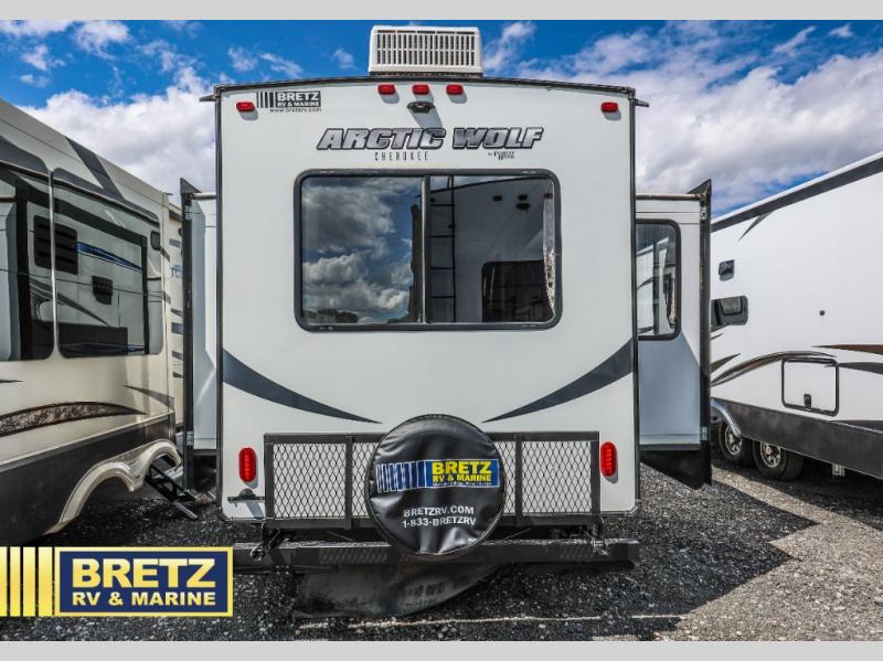 RV listing image