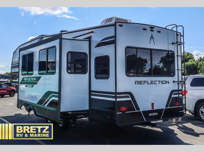 2026 Grand Design Recreational Reflection Narrow Body photo 2
