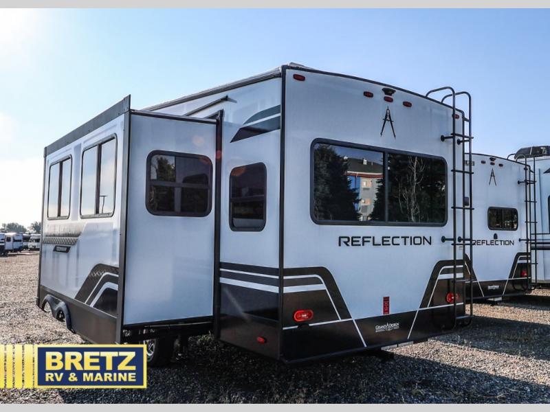 2026 Grand Design Recreational Reflection Narrow Body photo 4