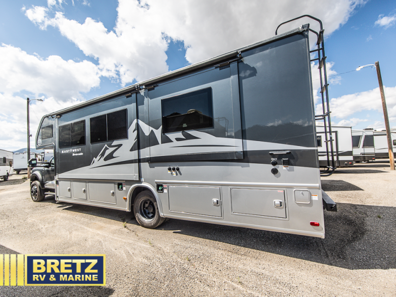 2024 Ford F-600 photo 4