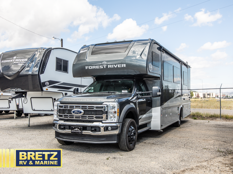 2024 Ford F-600 photo 2