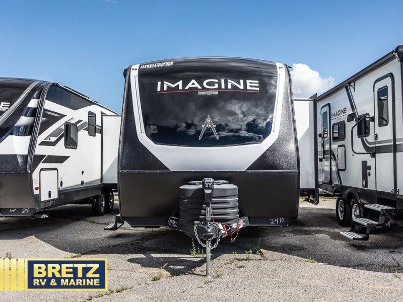 2025 Grand Design Recreational Imagine Narrow Body photo 3