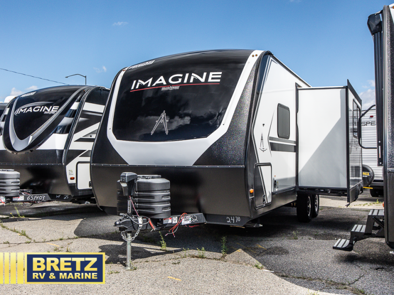 2025 Grand Design Recreational Imagine Narrow Body photo 4