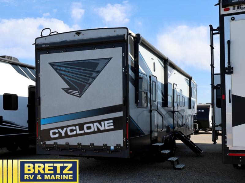RV listing image