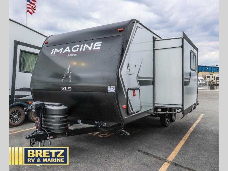 2026 Grand Design Recreational Imagine Narrow Body photo 3