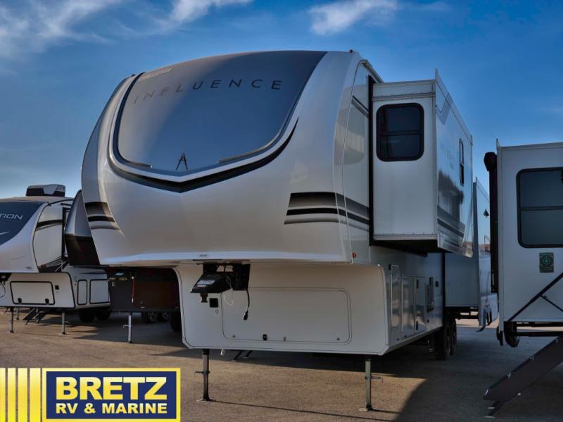 2025 Grand Design Recreational Solitude Wide body photo 3