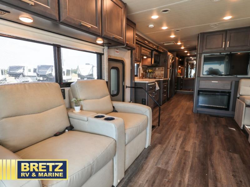 RV listing image