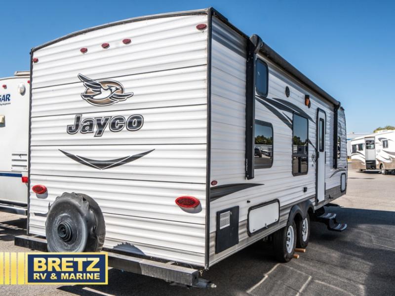 RV listing image