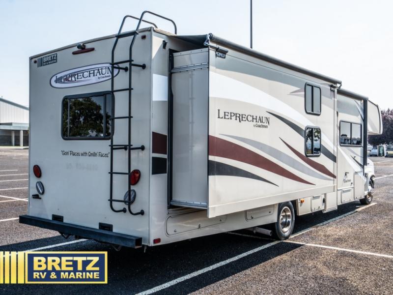 2016 Ford E-450 photo 2